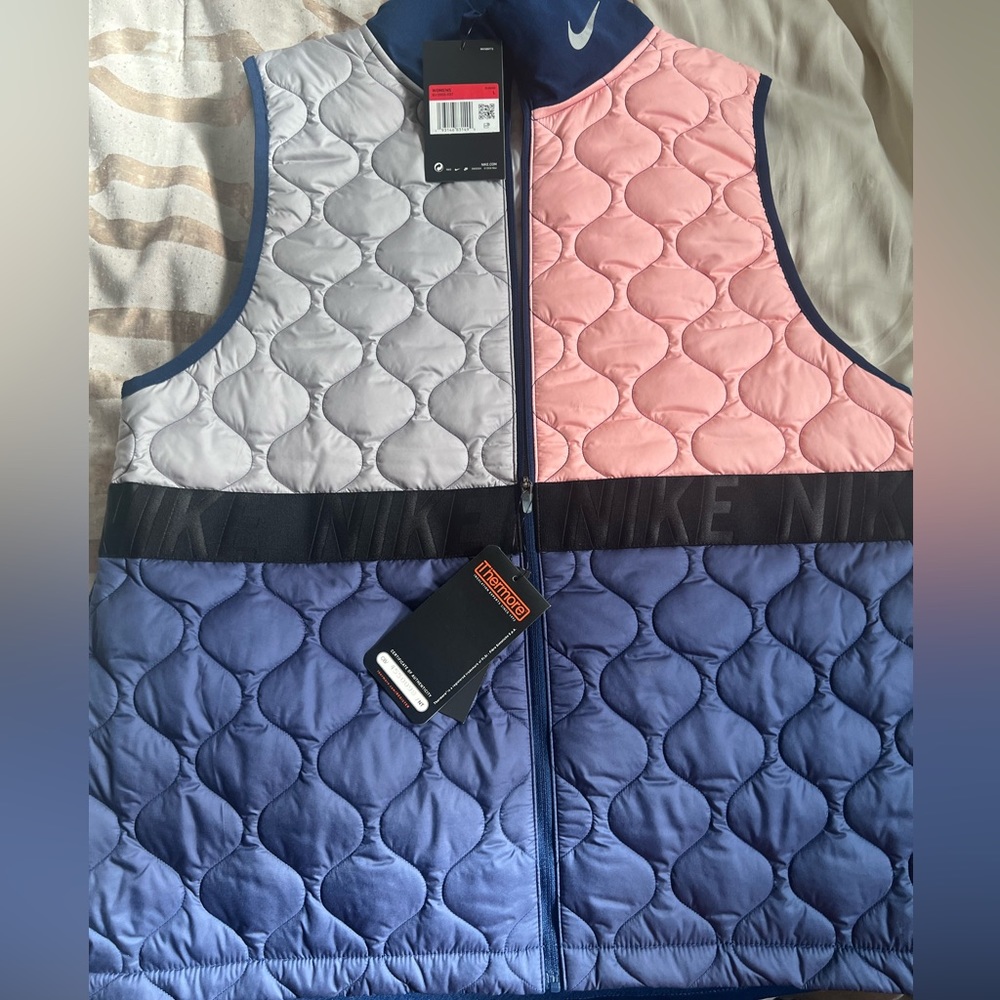 NWT Nike vest